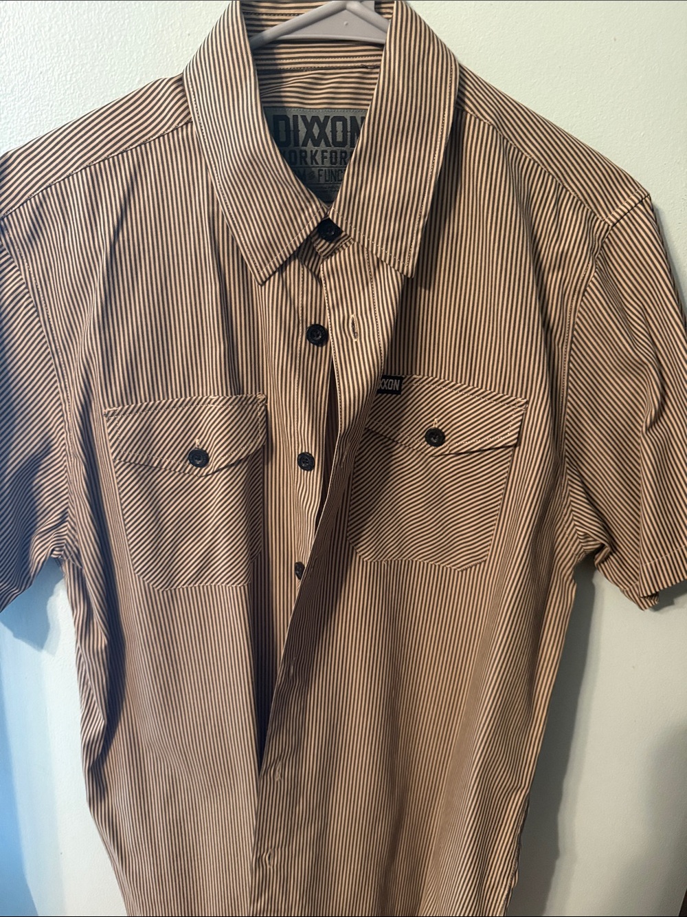 Dixxon short sleeve size medium